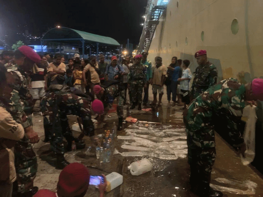 Ratusan Liter Miras Mau Dikirim Pakai Kapal Pelni, Digagalkan Prajurit TNI AL