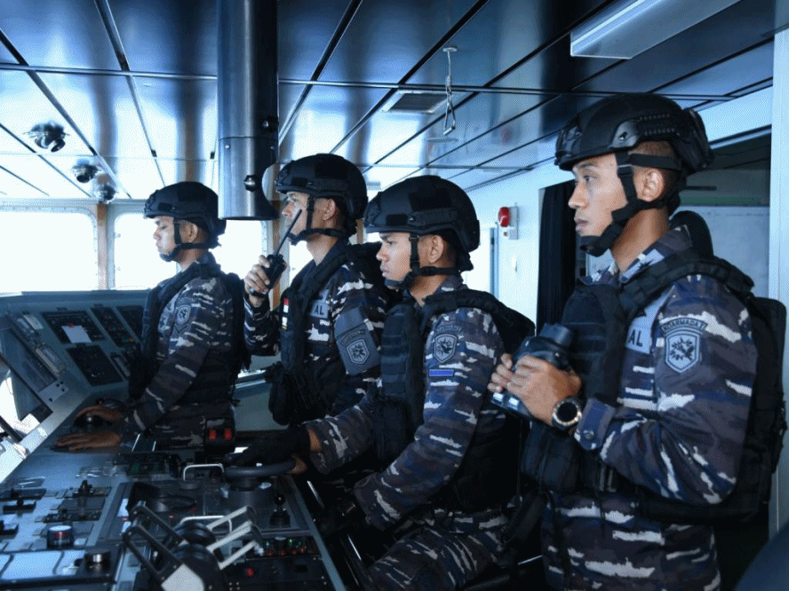 Kapal Rumah Sakit KRI RJW-992 Lintasi Laut Arab, Prajurit Siaga Latihan Tempur