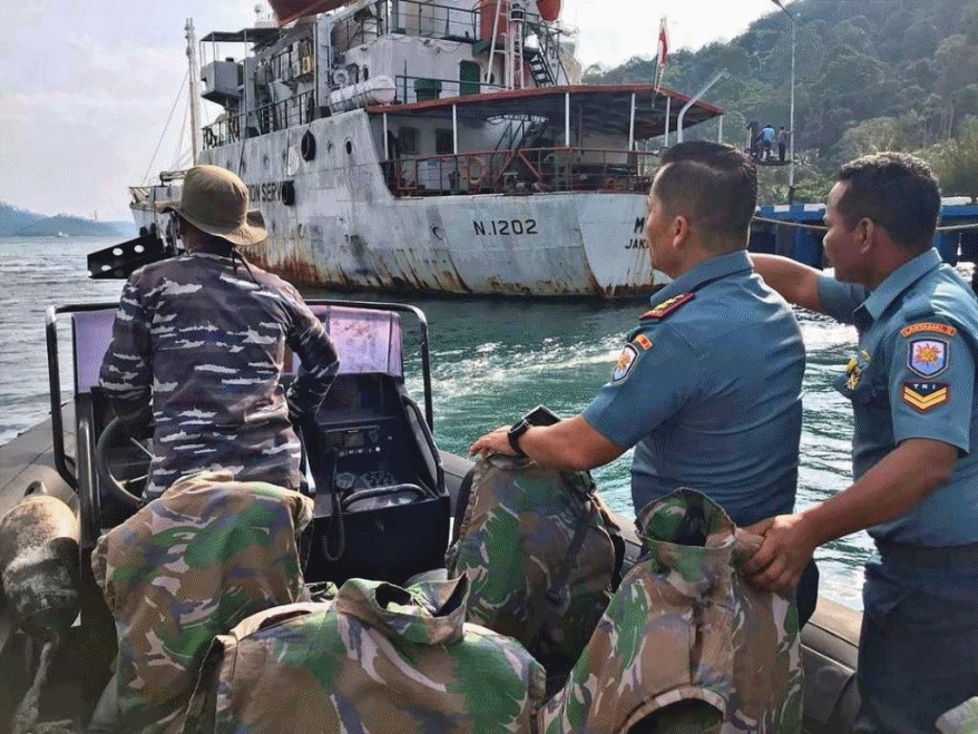 Penyelam Hilang di Pantai Pulau Kasiak Padang, TNI AL Kerahkan Tim SAR Kapal Patroli