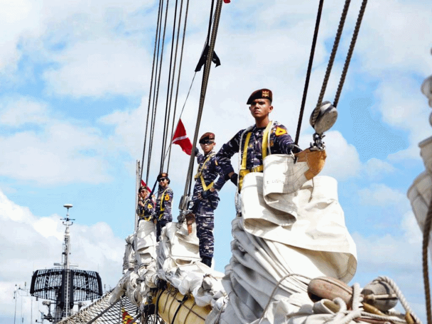 Bawa Ratusan Prajurit, Taruna TNI AL dan Kadet Negara Tetangga, KRI Bima Suci Jelajahi Dunia