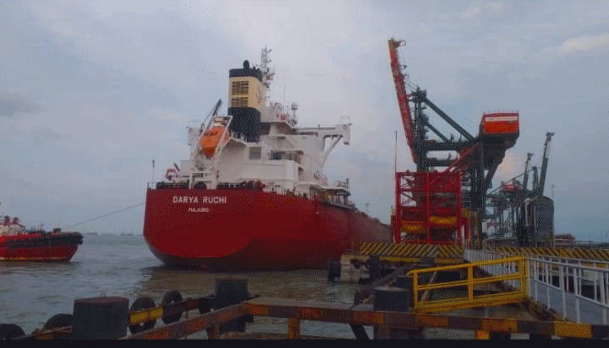 Cuma 47 Menit, Terminal Teluk Lamong Pecahkan Rekor Ship To Ship Kapal Curah Kering Tercepat