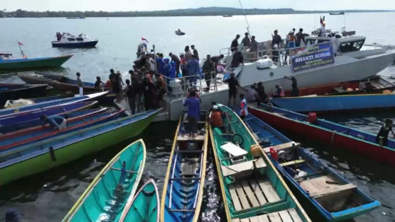 Satgas Operasi Trisila Guspurla Koarmada II Bakti Sosial untuk Nelayan Balikpapan