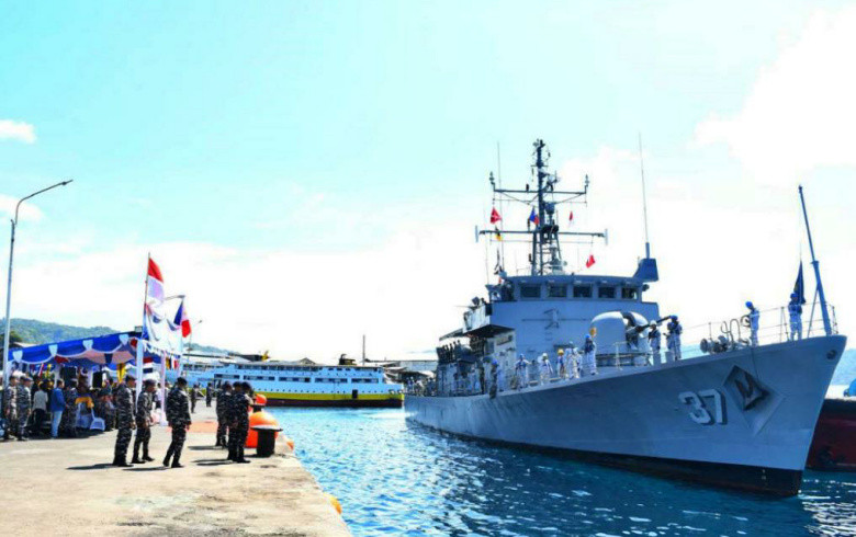 Kapal Perang Filipina Philippine Navy BRP Artemio Ricarte (PS-37) Merapat di Bitung, Ada Apa ?