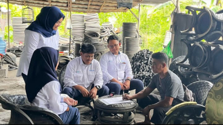 Di Tangan Pelaku UMKM, Limbah Ban Bekas Hibah PT TPK Diolah Jadi Kreasi Meraup Cuan