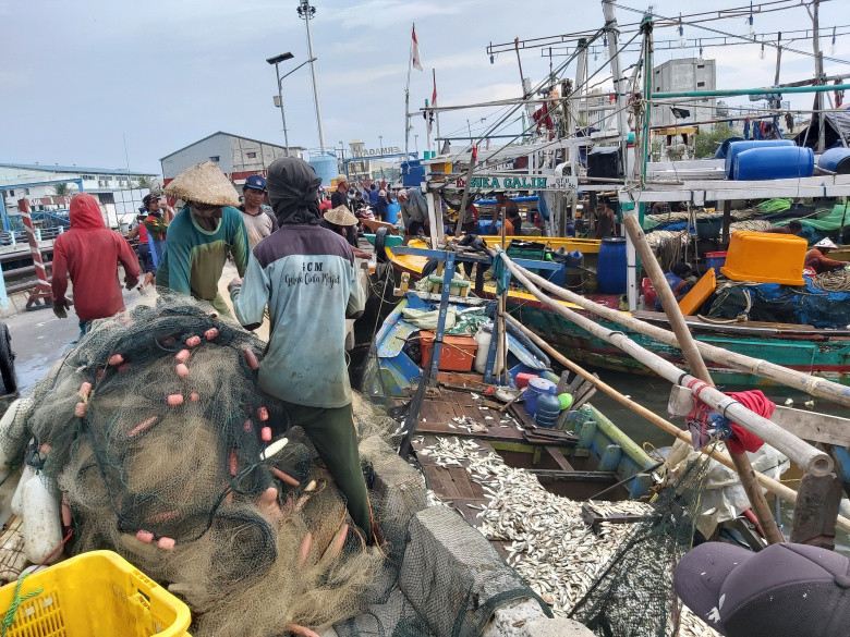 Negara Lindungi Awak Kapal Ikan, Nelayan Kecil Bagaimana ?