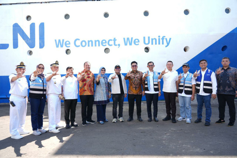 Kunjungi PELNI di Pelabuhan Surabaya, Komisi XI DPR RI Dukung Peremajaan Kapal