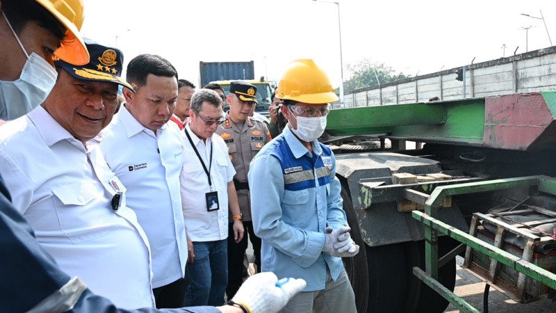 Kurangi Emisi, Pelabuhan Lebih Hijau, Wamenhub Suntana Apresiasi  Program Merdeka Pelindo