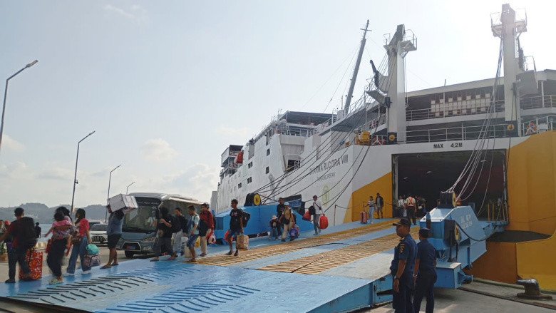Pelabuhan Pelindo di NTT Berangsur Normal, Pemulihan Maumere Dipercepat