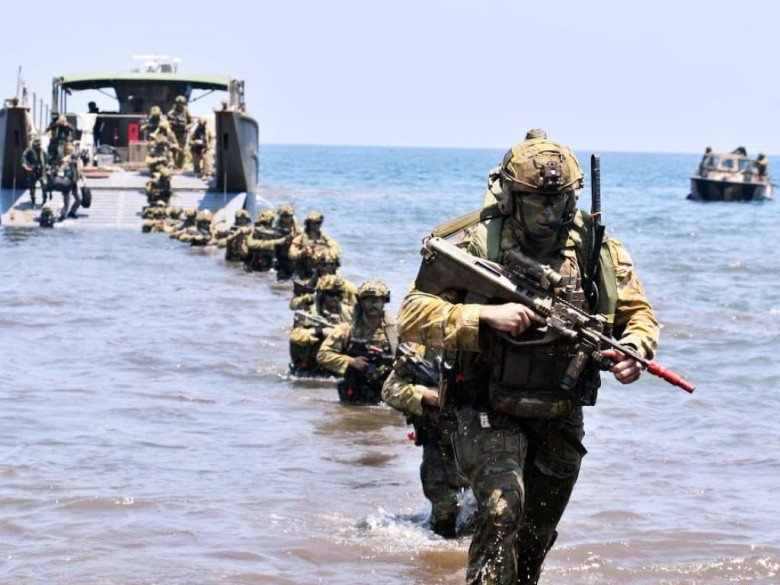 TNI AL dan Tentara Australia Asah Kemampuan, Operasi Pendaratan Amfibi di Situbondo