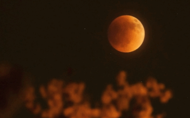 Sayang Dilewatkan, Gerhana Bulan Total Blood Moon Terakhir 2022, Nikmati Keindahan dan Bersyukur