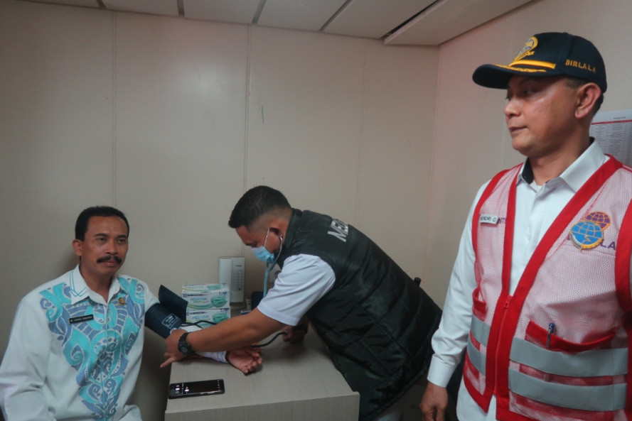 Top! Kapal Perintis Pangkalan Gorontalo Sediakan Tenaga Medis dan Layanan Kesehatan