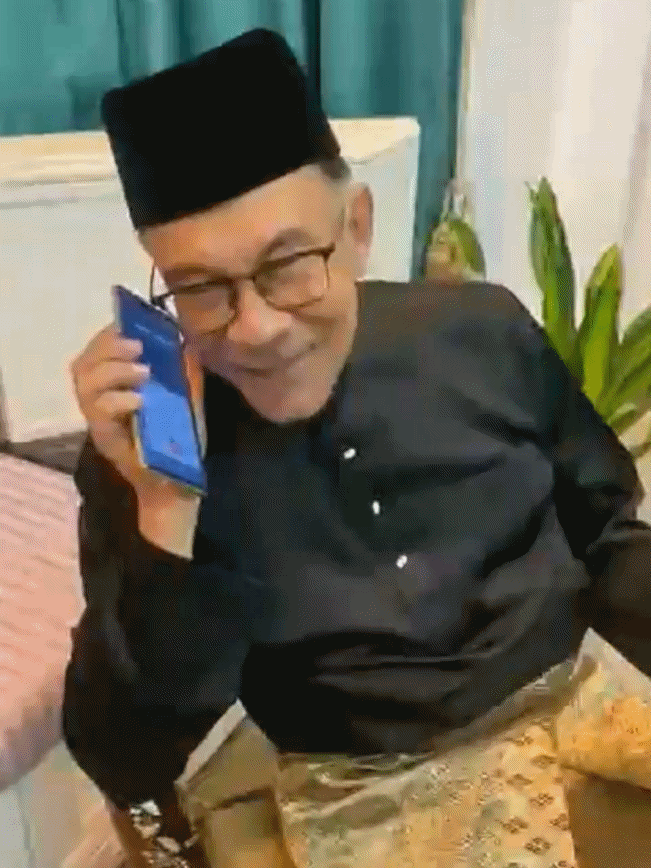 PM Malaysia Anwar Ibrahim Pamer Ditelepon Presiden Indonesia, Netizen Salfok Nomor HP Jokowi