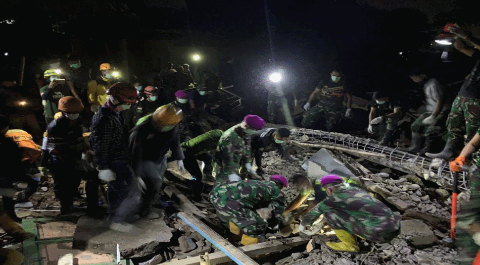 Satgas TNI AL Peduli Cianjur Kembali Temukan Korban Gempa
